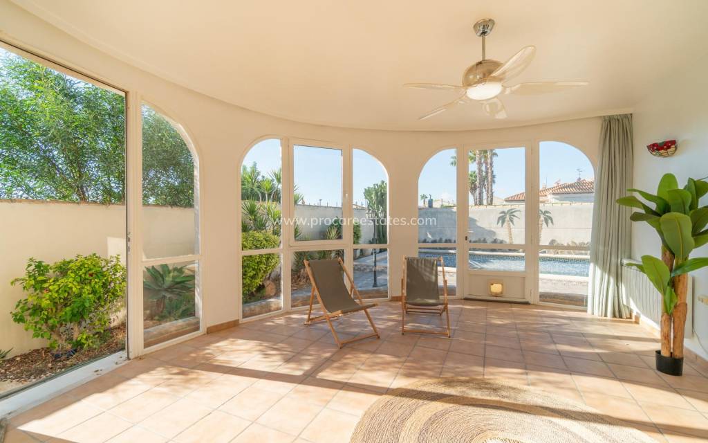Resale - Villa - Orihuela Costa - Playa Flamenca