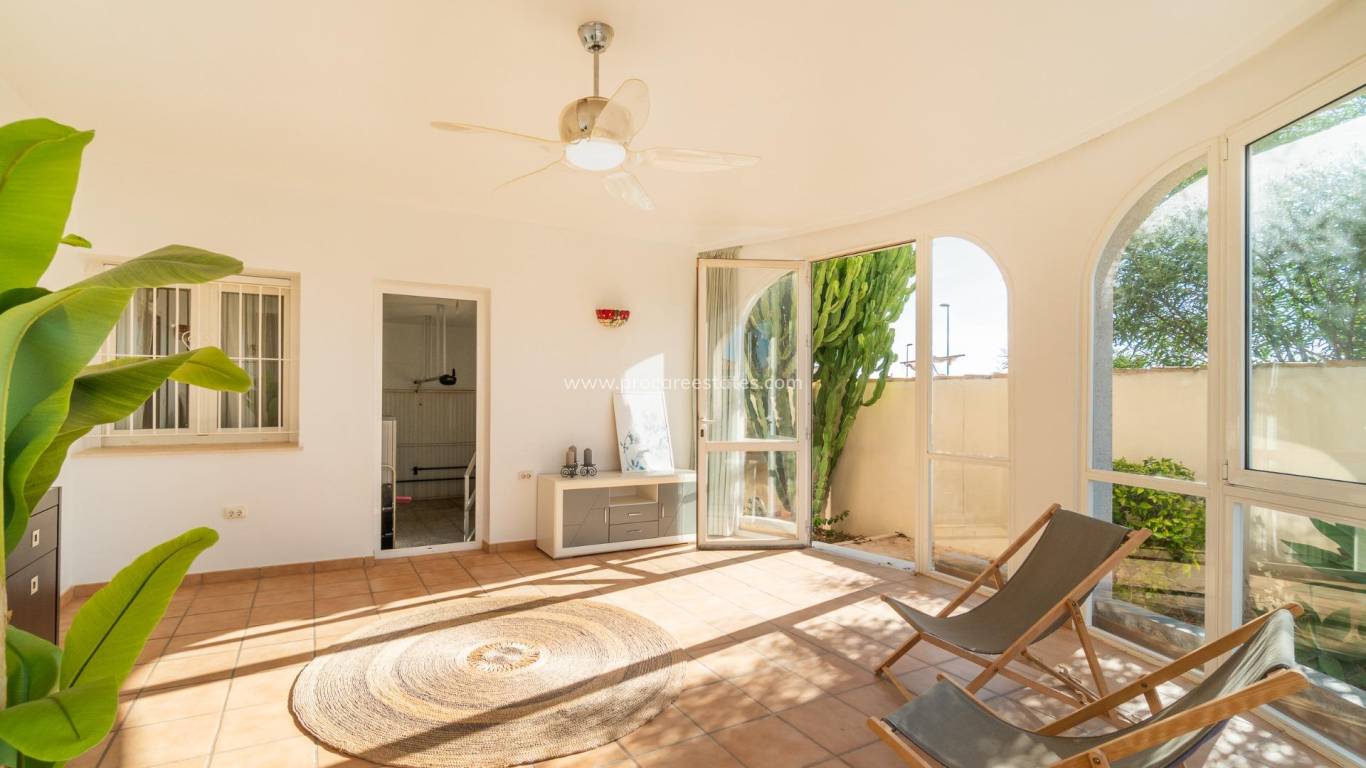 Resale - Villa - Orihuela Costa - Playa Flamenca