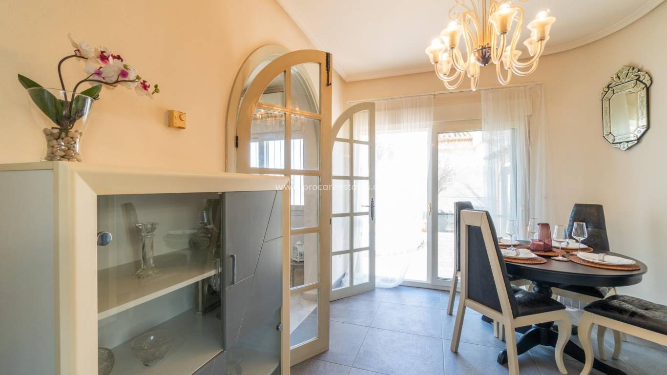 Resale - Villa - Orihuela Costa - Playa Flamenca