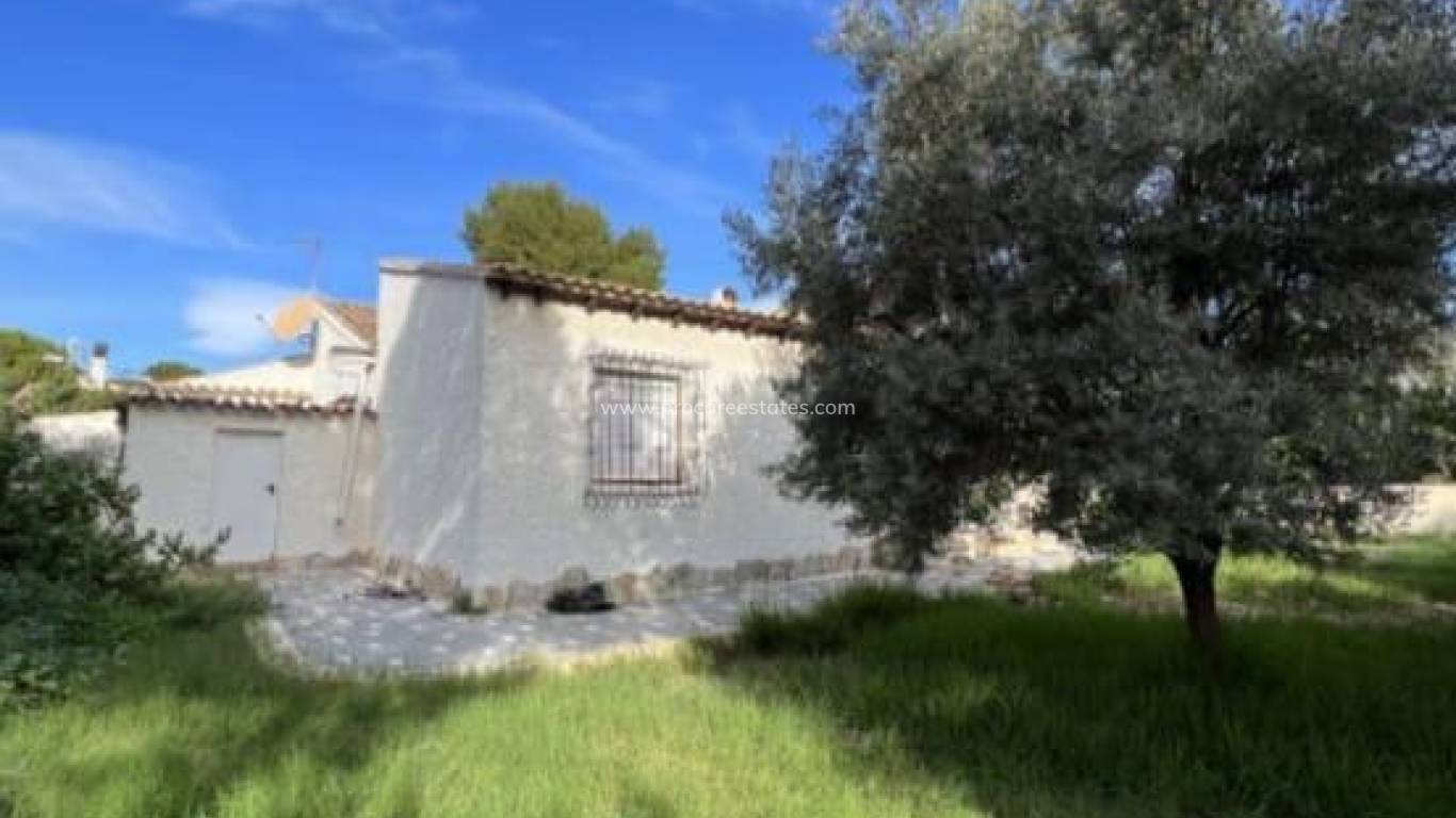 Resale - Villa - Orihuela Costa - Punta Prima