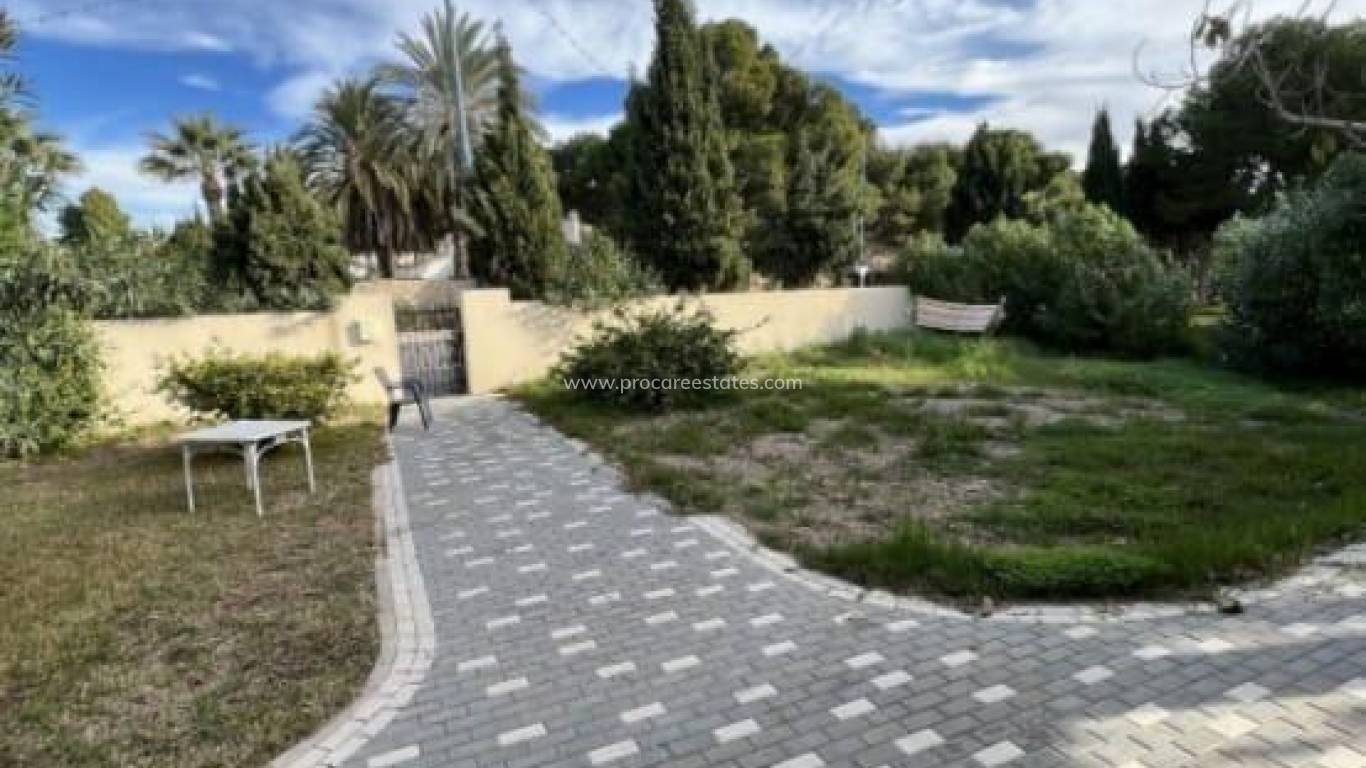 Resale - Villa - Orihuela Costa - Punta Prima