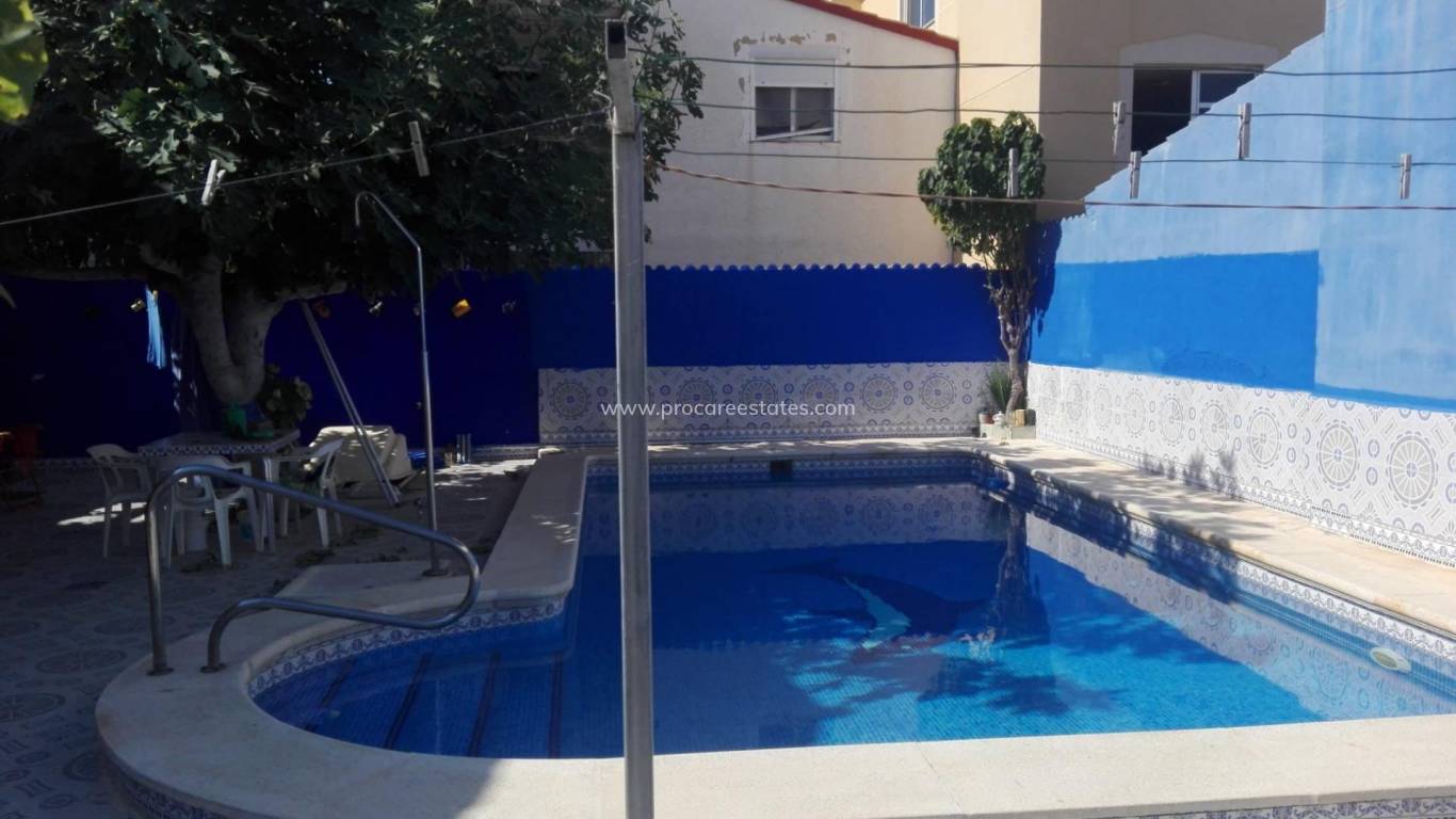 Resale - Villa - Orihuela Costa - Punta Prima