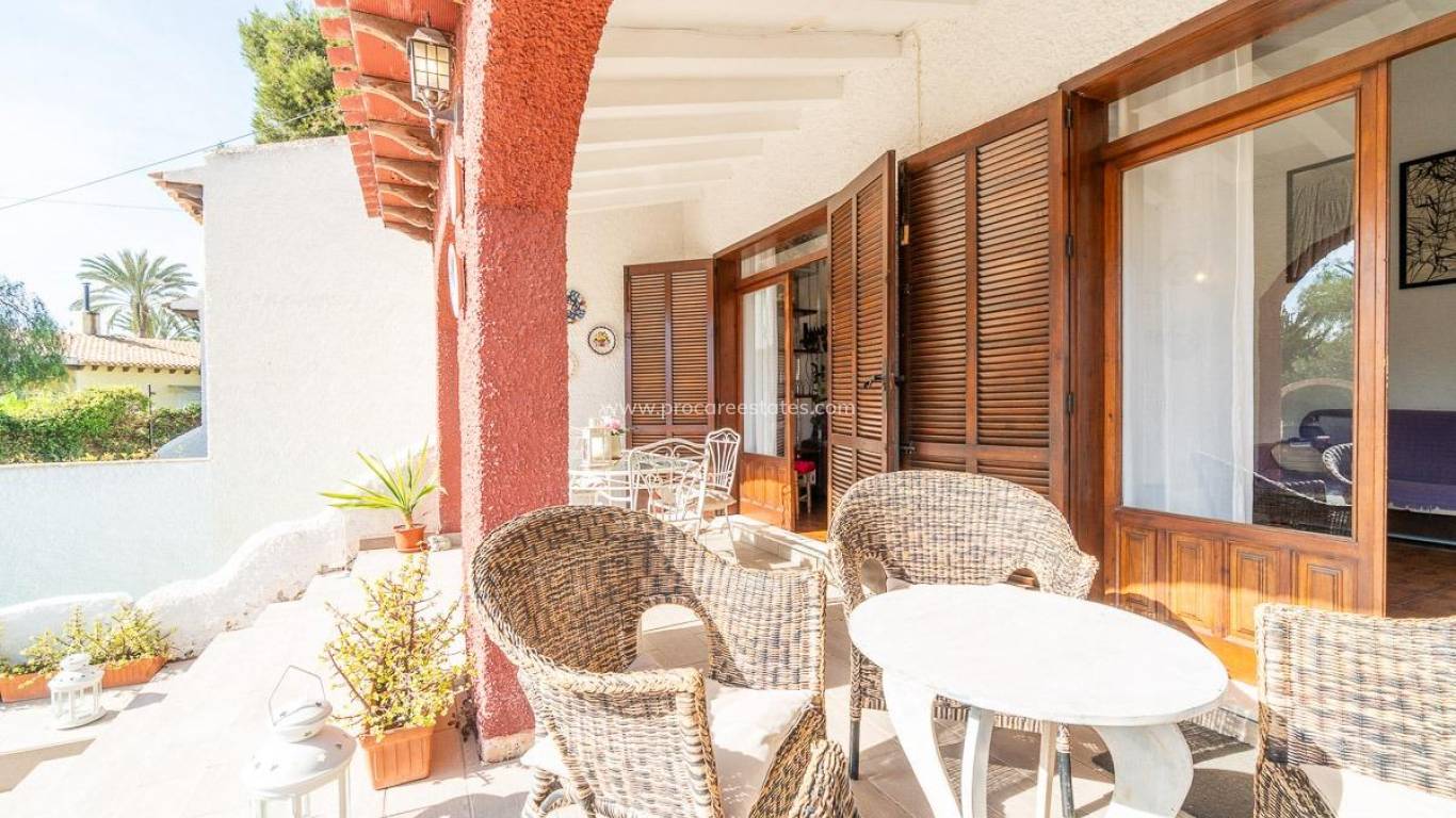 Resale - Villa - Orihuela Costa - Punta Prima