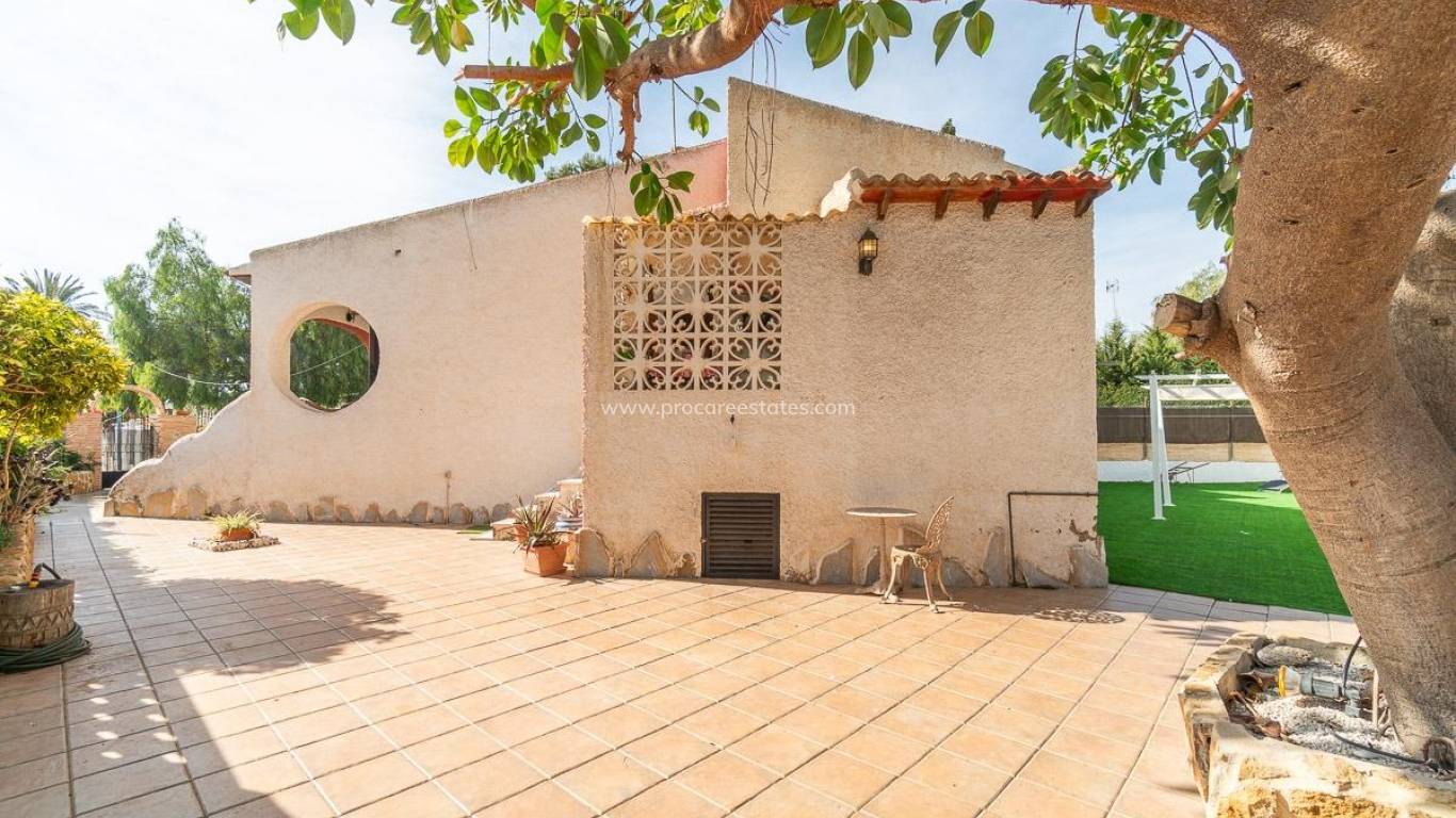 Resale - Villa - Orihuela Costa - Punta Prima