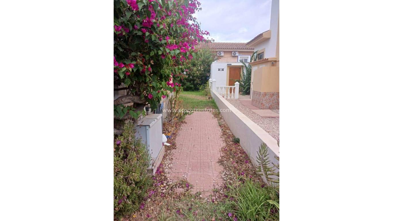 Resale - Villa - Orihuela Costa - Punta Prima