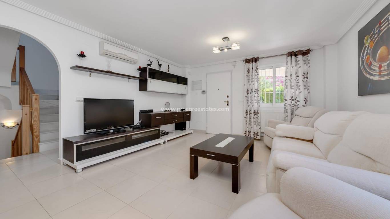 Resale - Villa - Orihuela Costa - Punta Prima