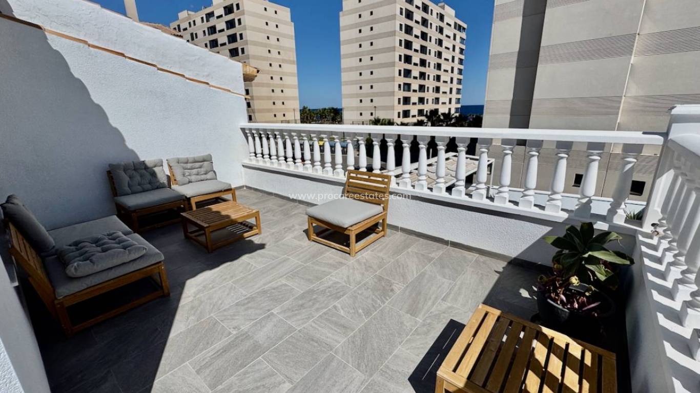 Resale - Villa - Orihuela Costa - Punta Prima