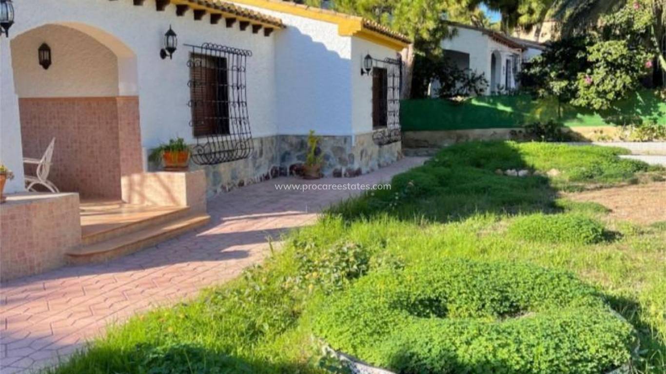 Resale - Villa - Orihuela Costa - Punta Prima