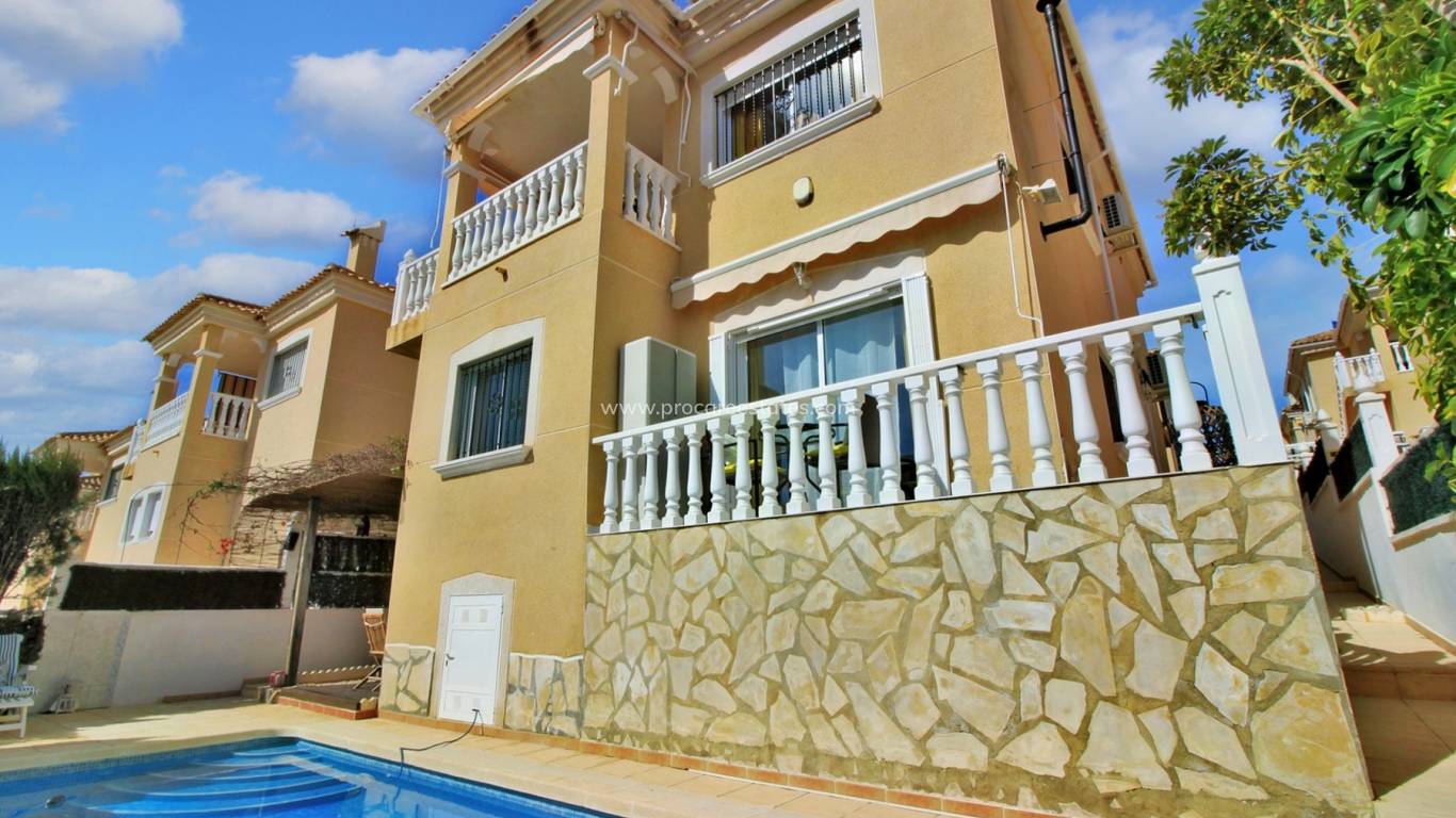 Resale - Villa - Orihuela Costa - Villamartin