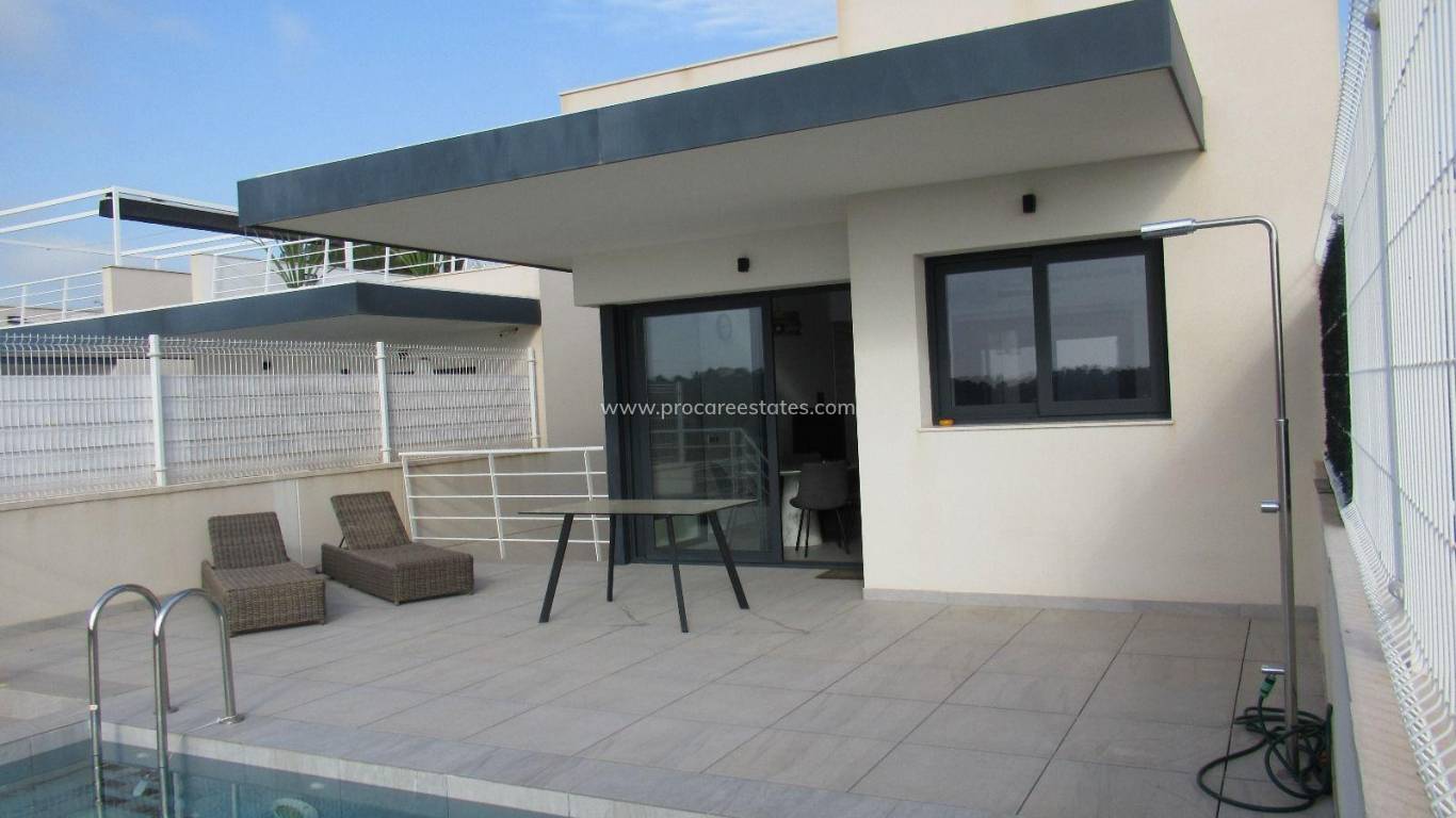 Resale - Villa - Orihuela Costa - Villamartin