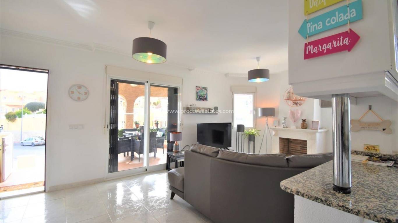 Resale - Villa - Orihuela Costa - Villamartin