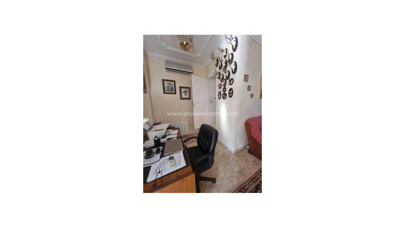 Resale - Villa - Orihuela Costa - Villamartin