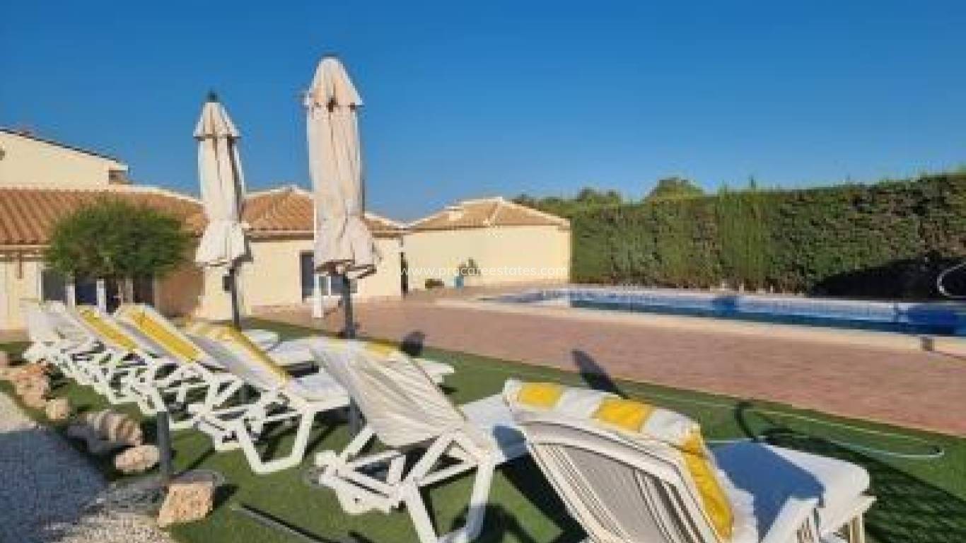 Resale - Villa - Orihuela Costa - Villamartin