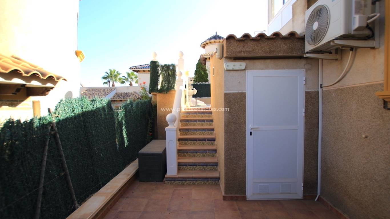 Resale - Villa - Orihuela Costa - Villamartin