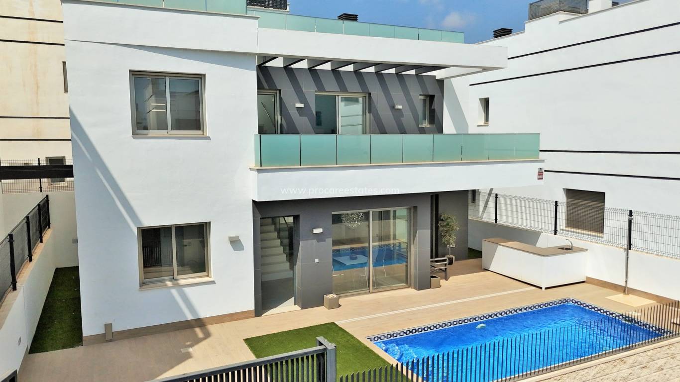 Resale - Villa - Orihuela Costa - Villamartin