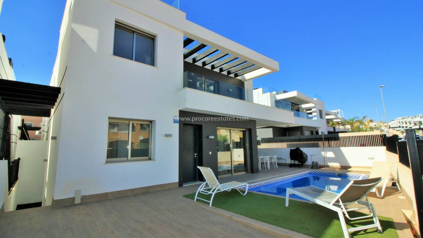 Resale - Villa - Orihuela Costa - Villamartin