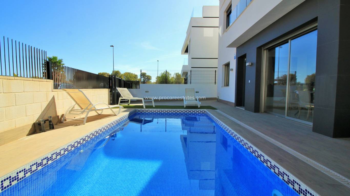 Resale - Villa - Orihuela Costa - Villamartin