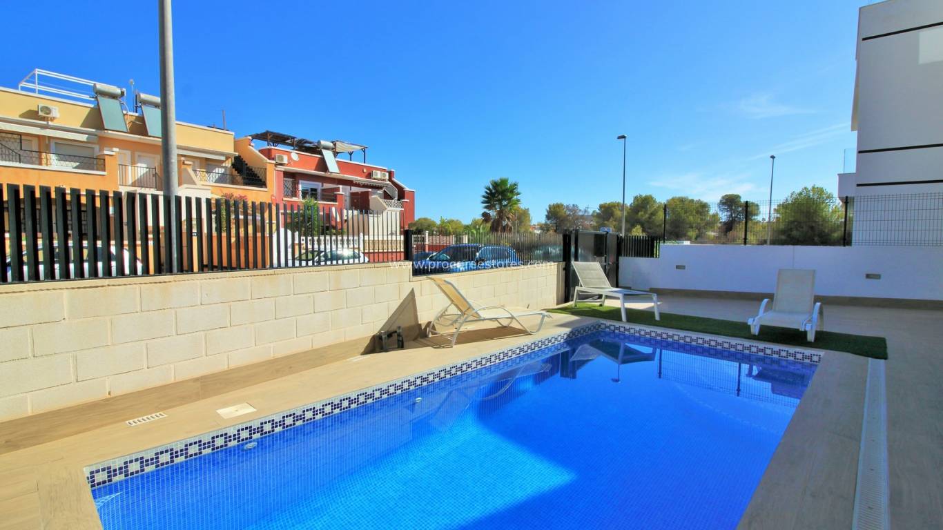 Resale - Villa - Orihuela Costa - Villamartin