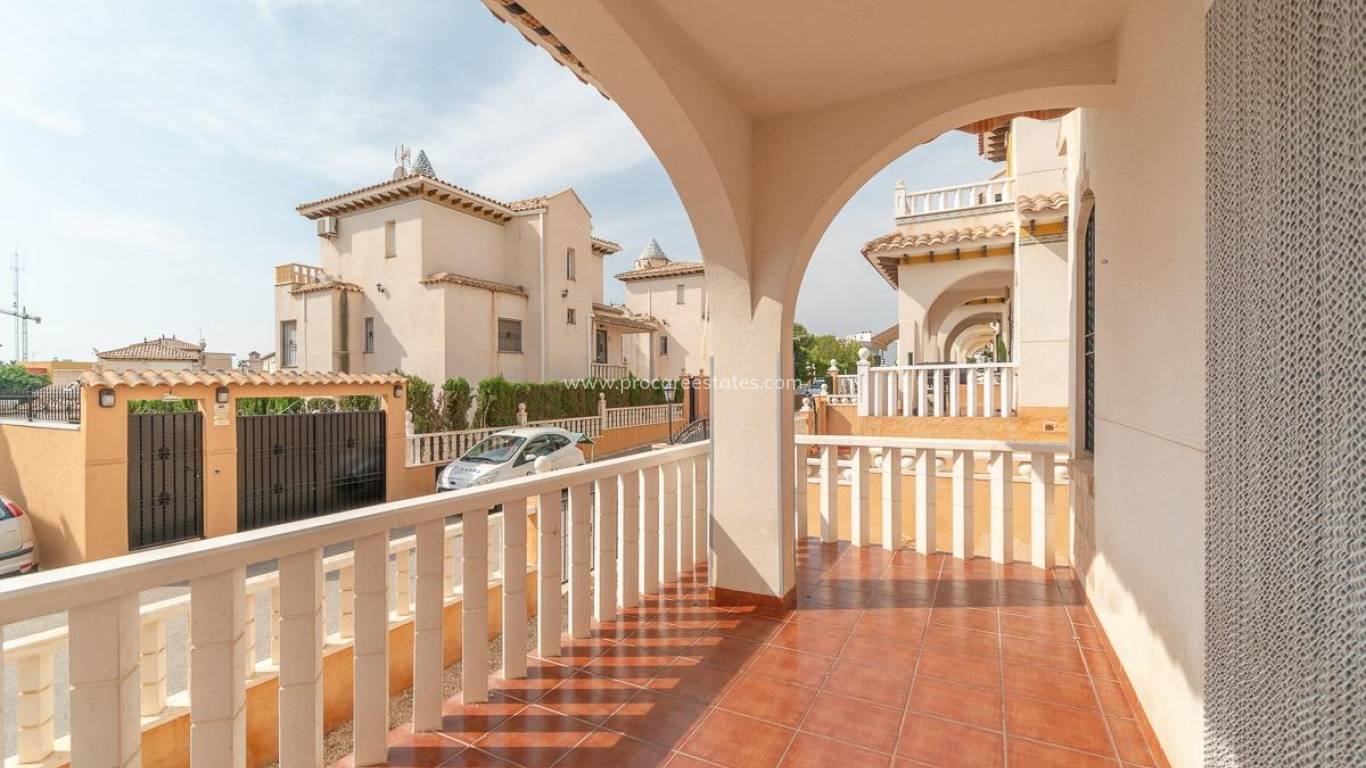 Resale - Villa - Orihuela Costa - Villamartin