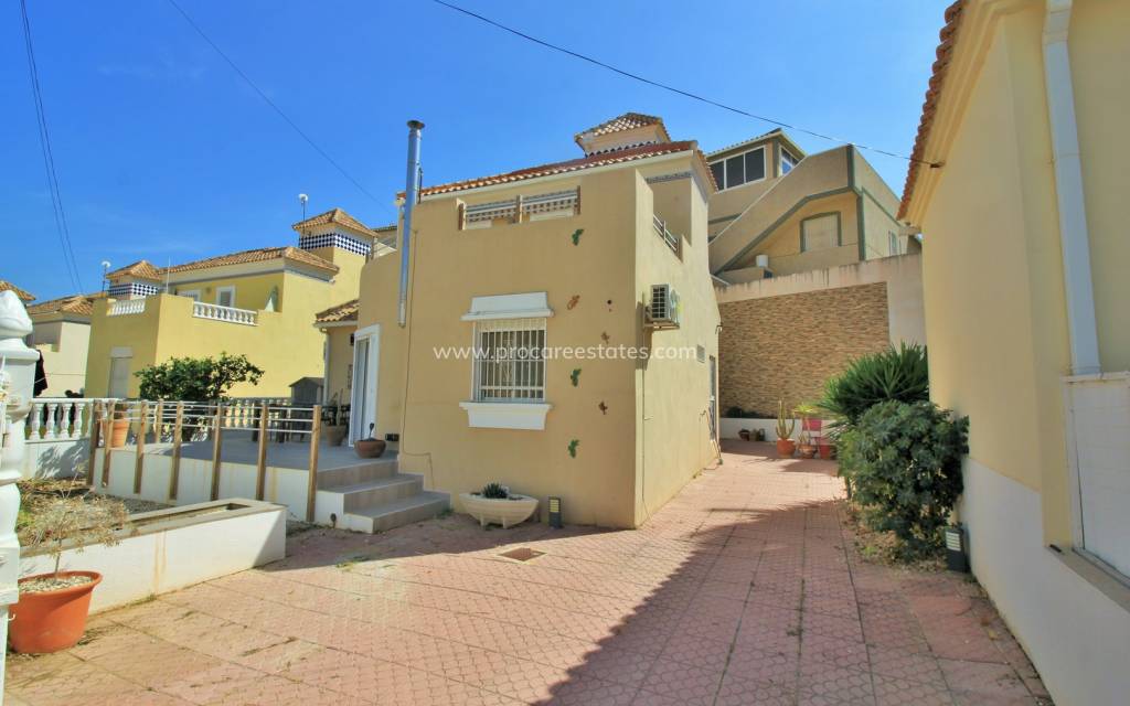 Resale - Villa - Orihuela Costa - Villamartin