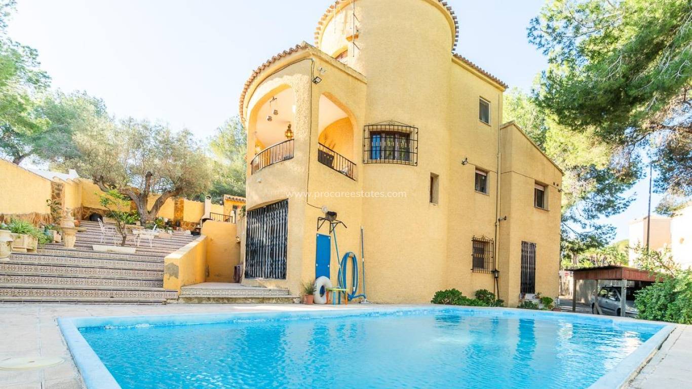 Resale - Villa - Orihuela Costa - Villamartin