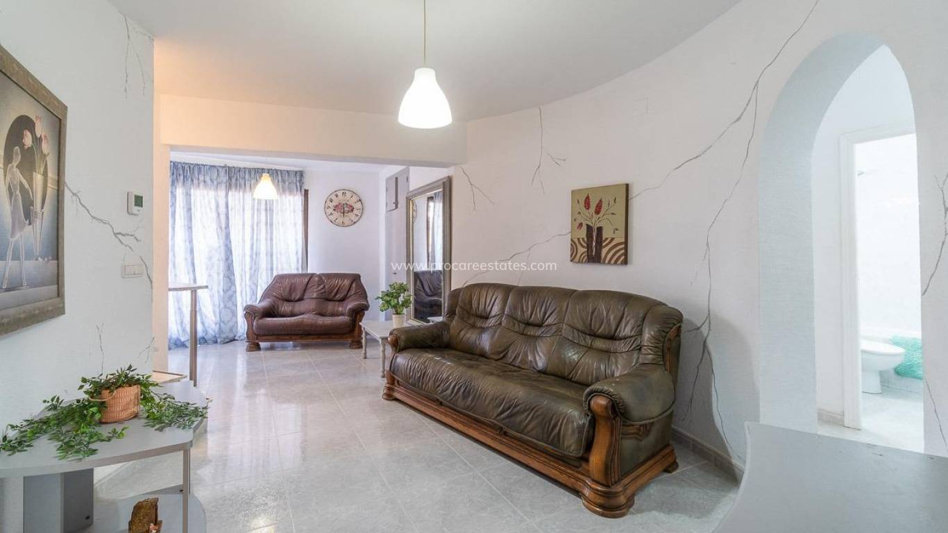 Resale - Villa - Orihuela Costa - Villamartin