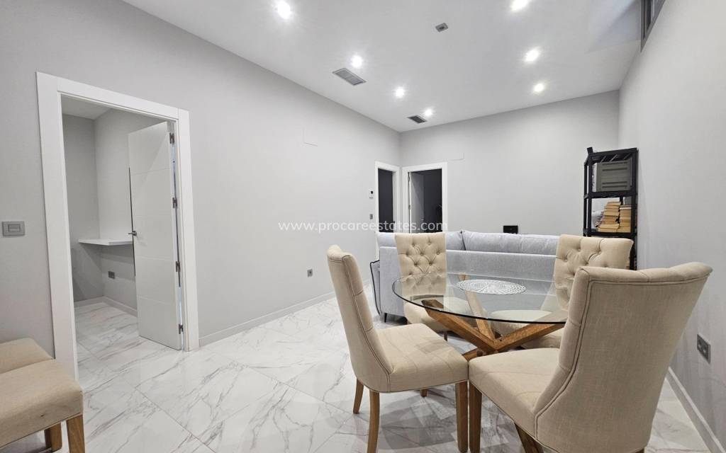 Resale - Villa - Orihuela Costa - Villamartin