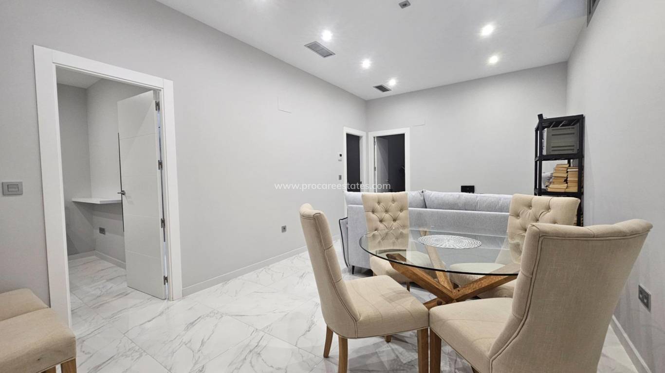 Resale - Villa - Orihuela Costa - Villamartin