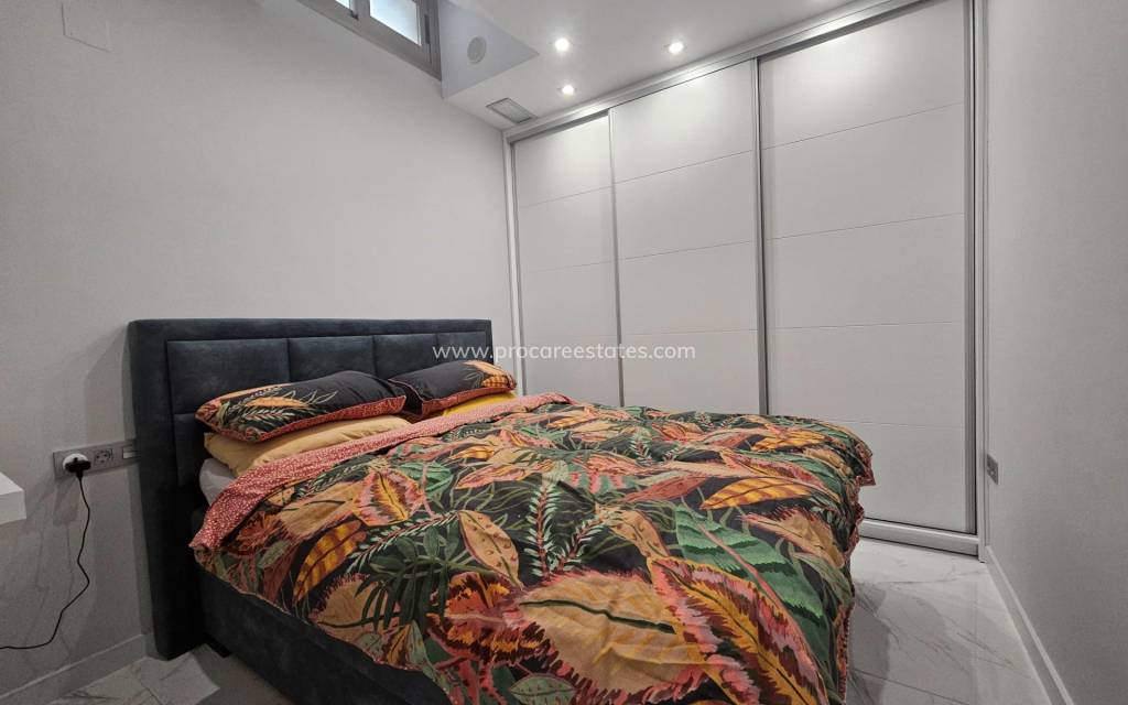 Resale - Villa - Orihuela Costa - Villamartin