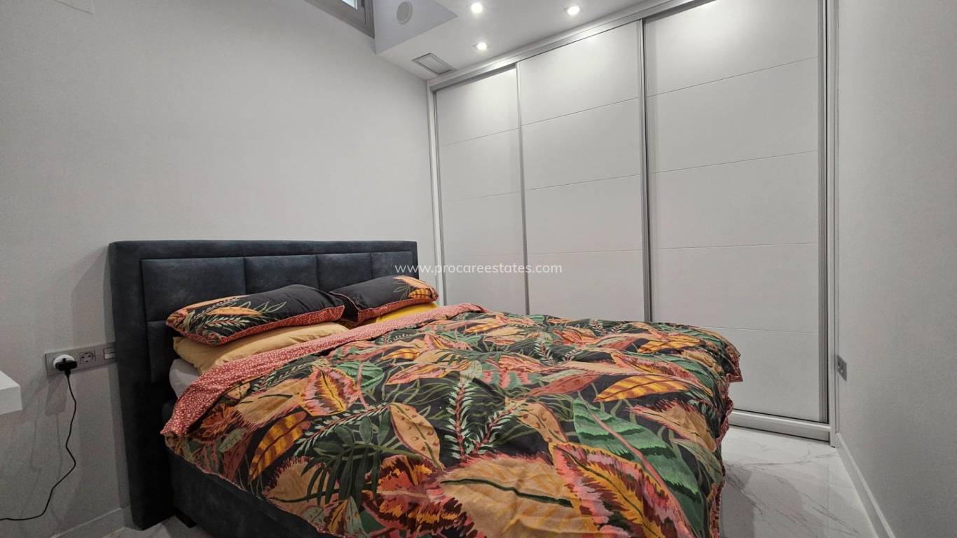 Resale - Villa - Orihuela Costa - Villamartin