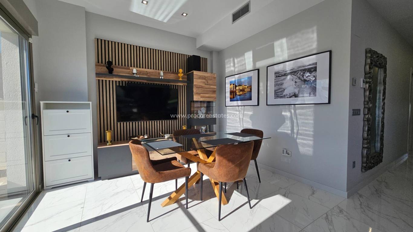 Resale - Villa - Orihuela Costa - Villamartin