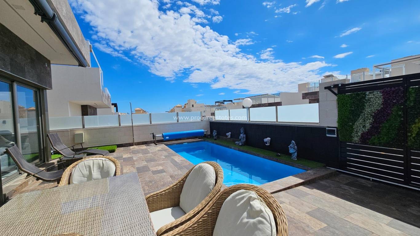Resale - Villa - Orihuela Costa - Villamartin