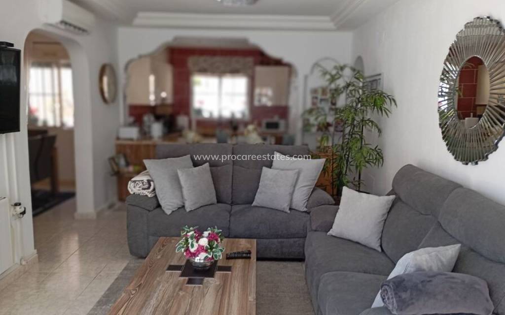 Resale - Villa - Orihuela Costa - Villamartin