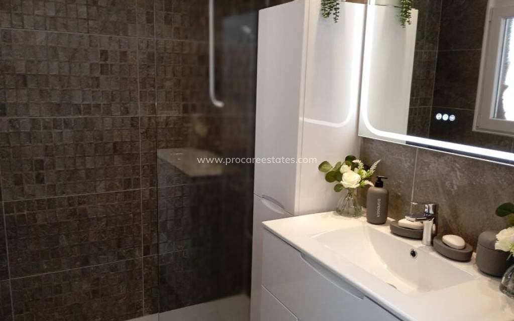 Resale - Villa - Orihuela Costa - Villamartin