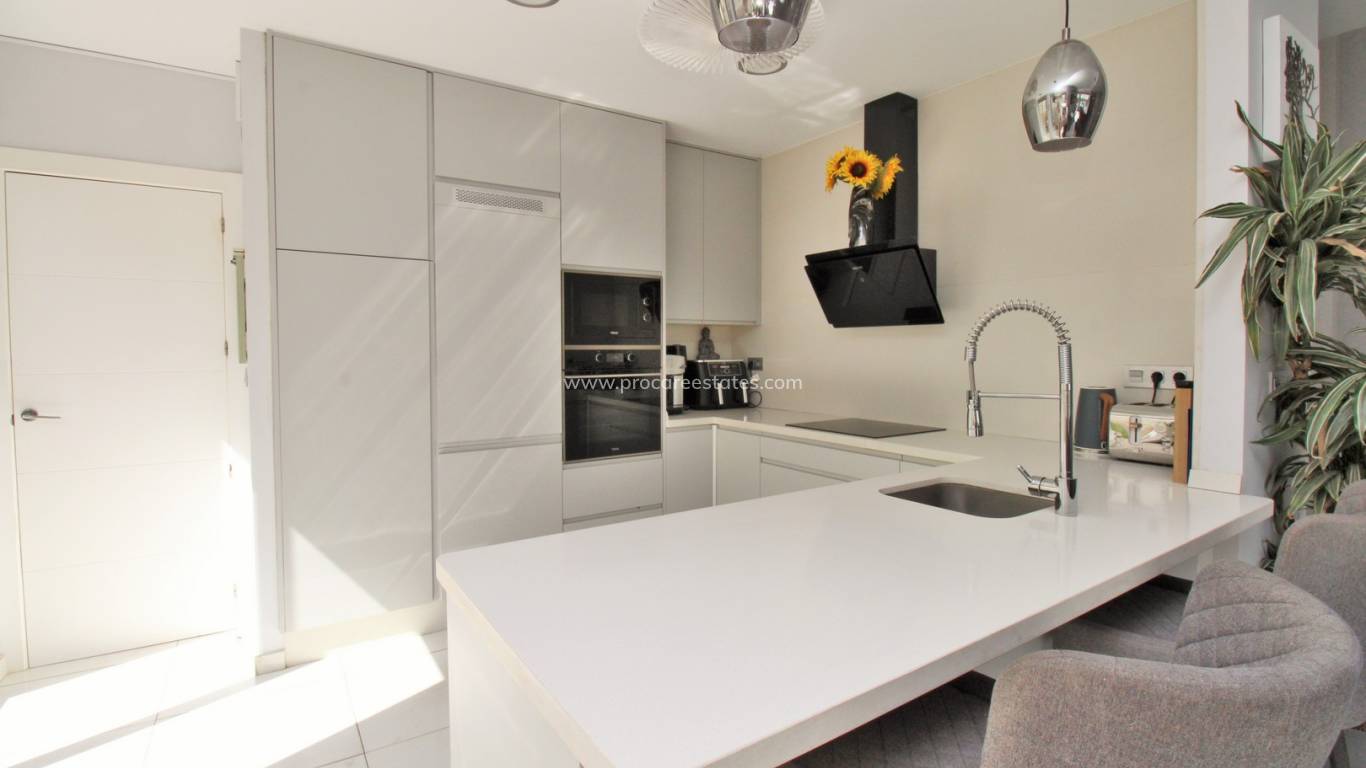 Resale - Villa - Orihuela Costa - Villamartin