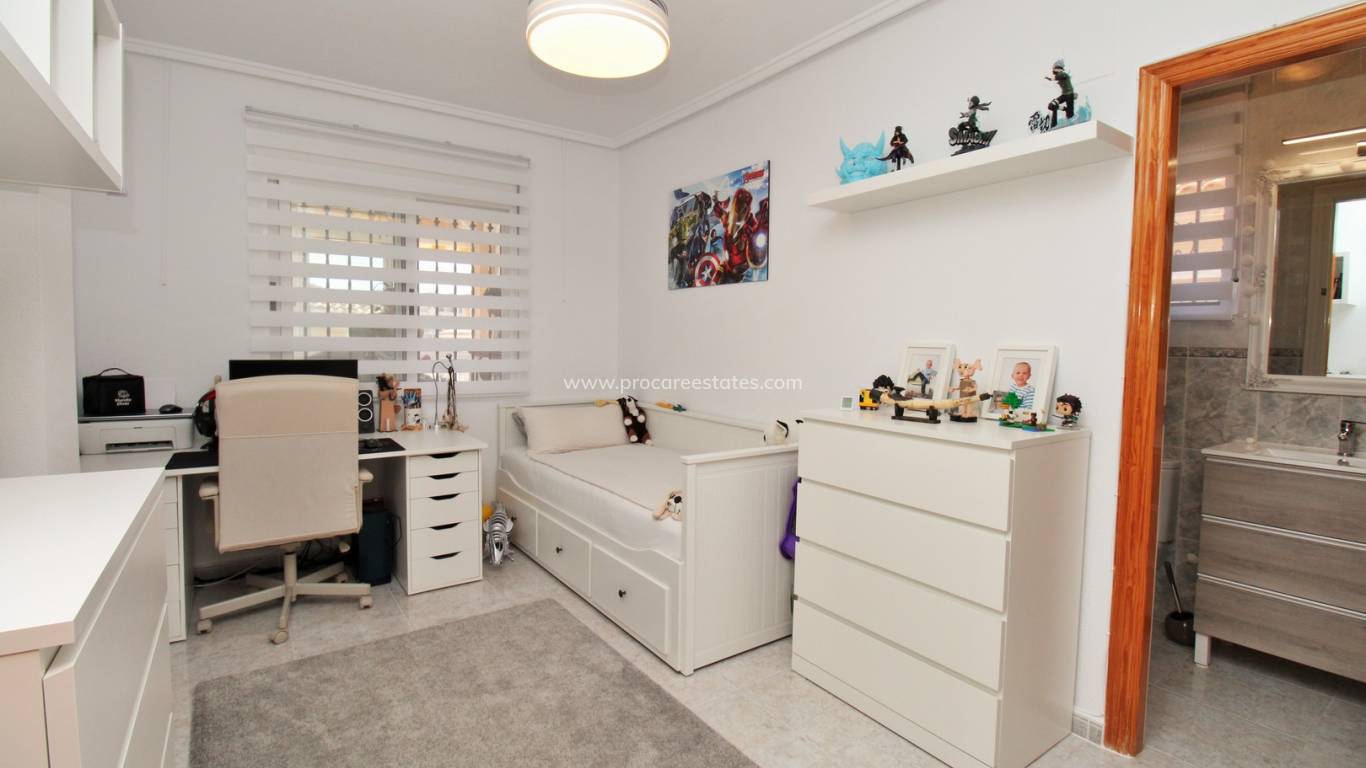 Resale - Villa - Orihuela Costa - Villamartin