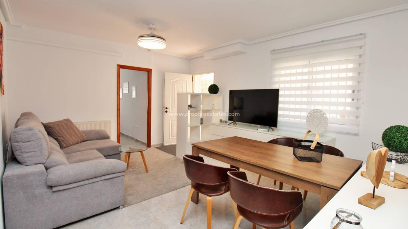 Resale - Villa - Orihuela Costa - Villamartin