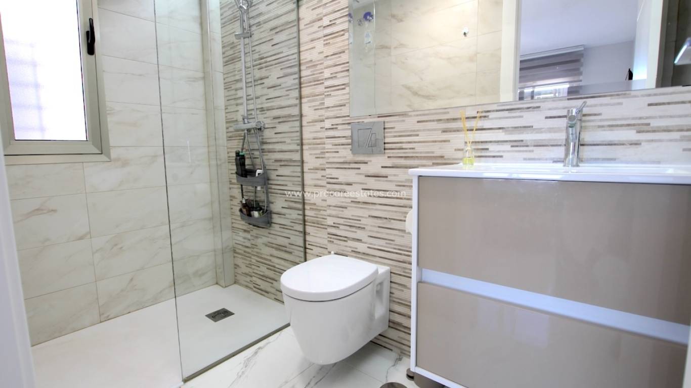 Resale - Villa - Orihuela Costa - Villamartin