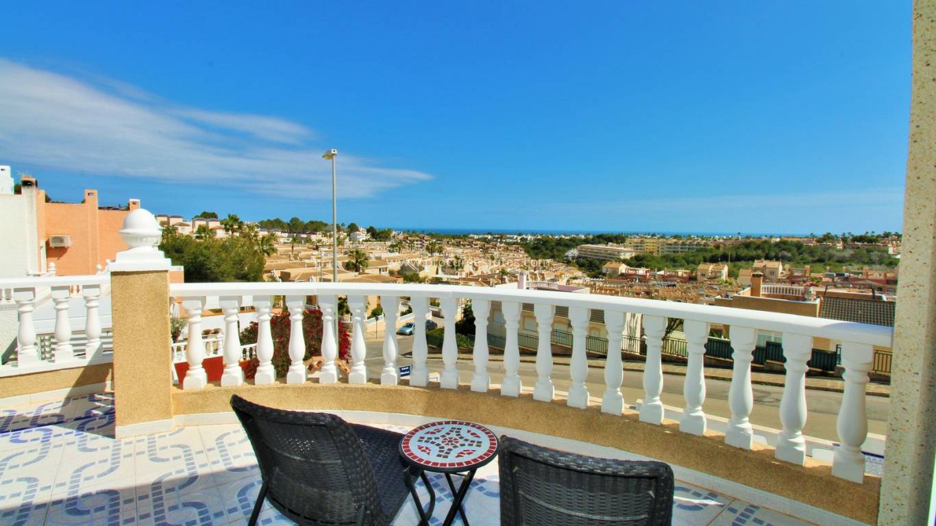 Resale - Villa - Orihuela Costa - Villamartin