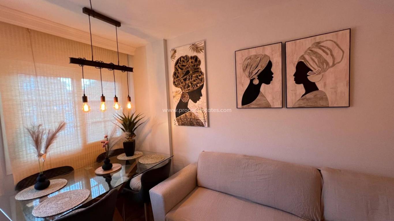 Resale - Villa - Orihuela Costa - Villamartin