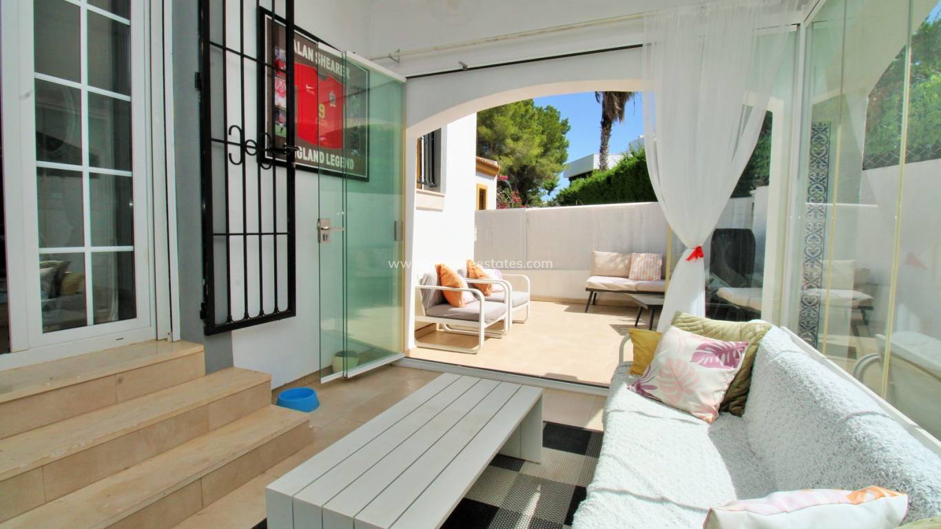 Resale - Villa - Orihuela Costa - Villamartin