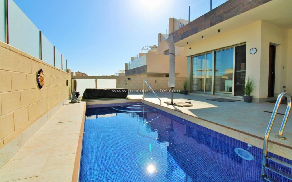 Resale - Villa - Orihuela Costa - Villamartin
