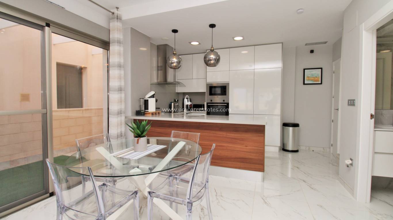 Resale - Villa - Orihuela Costa - Villamartin