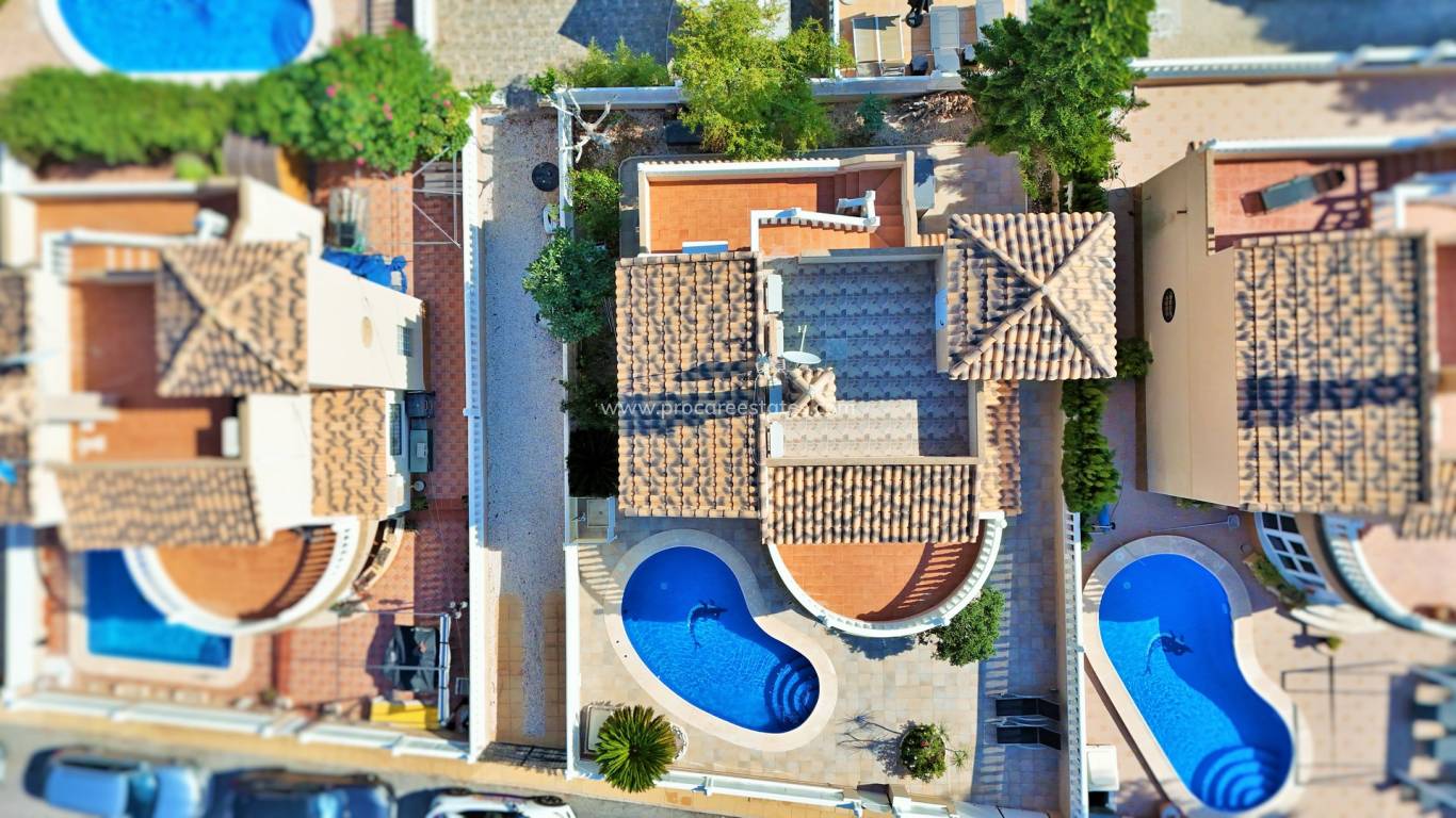 Resale - Villa - Orihuela Costa - Villamartin