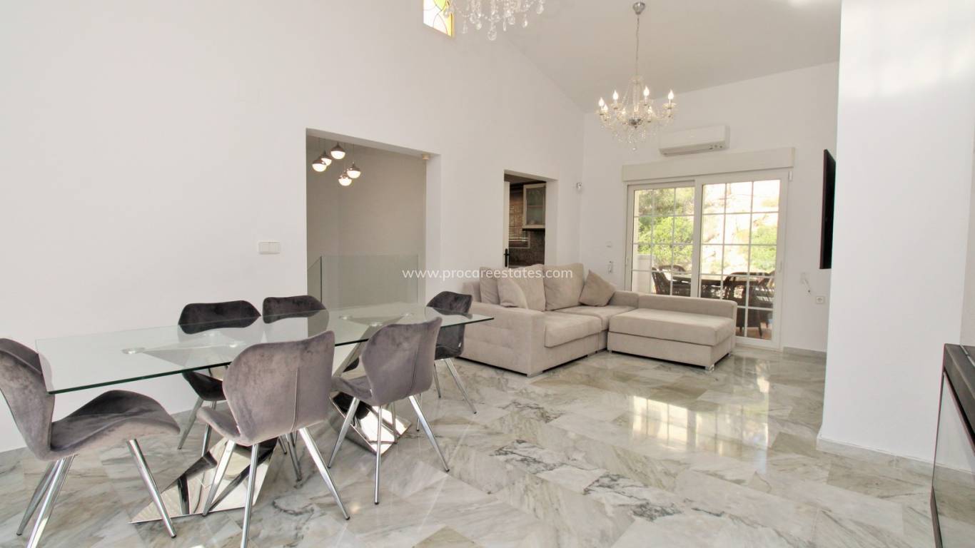 Resale - Villa - Orihuela Costa - Vistabella Golf