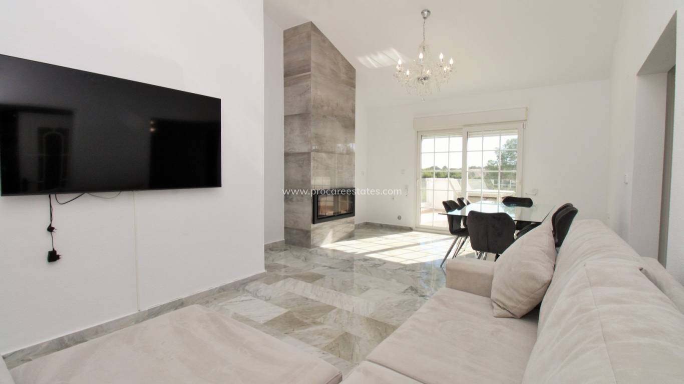 Resale - Villa - Orihuela Costa - Vistabella Golf