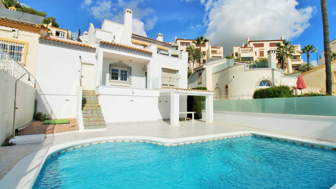 Resale - Villa - Orihuela Costa - Vistabella Golf