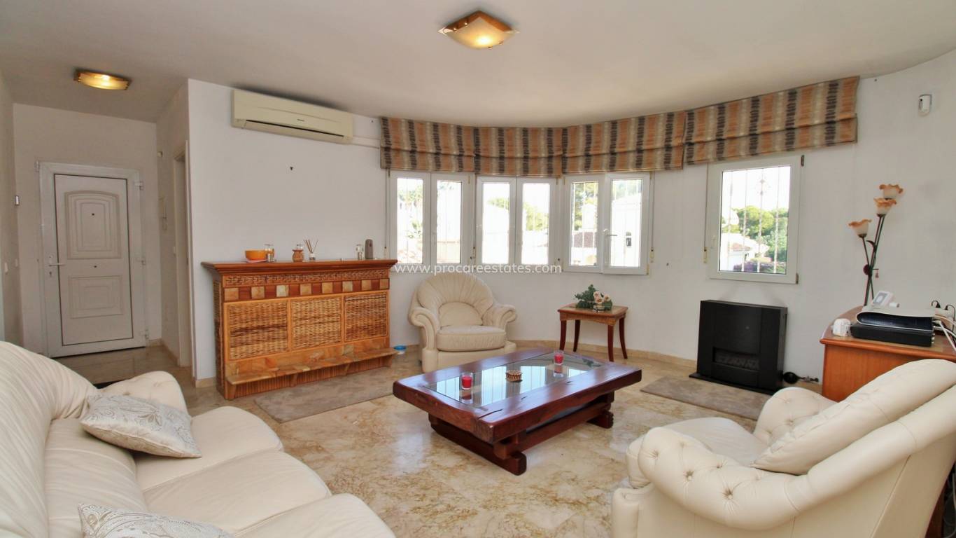 Resale - Villa - Orihuela Costa - Vistabella Golf