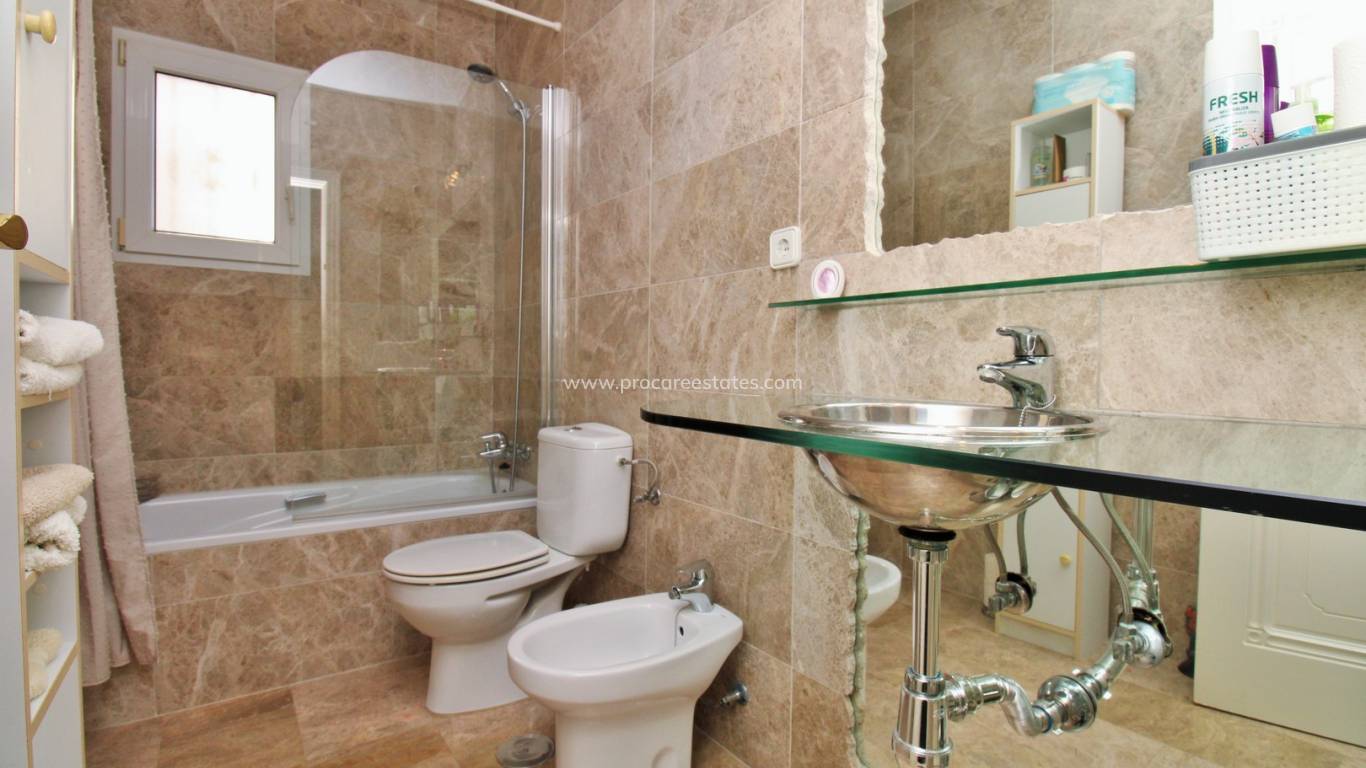 Resale - Villa - Orihuela Costa - Vistabella Golf