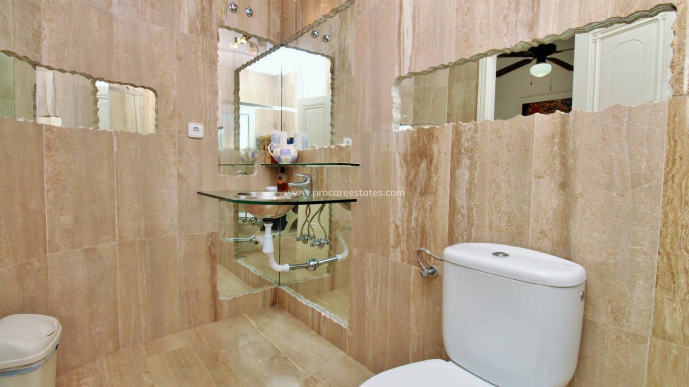 Resale - Villa - Orihuela Costa - Vistabella Golf